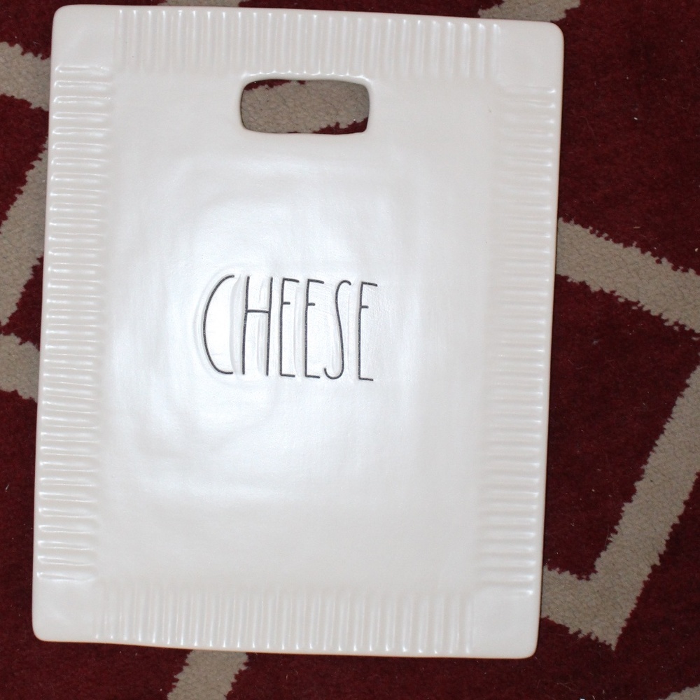 Rae Dunn, Artisan Collection cheese cutting board with handle